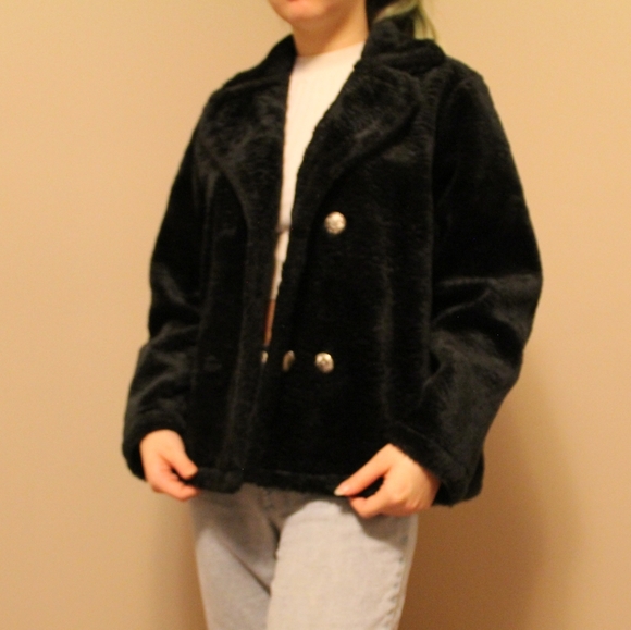 Faux-fur black double-breasted coat - Picture 2 of 4